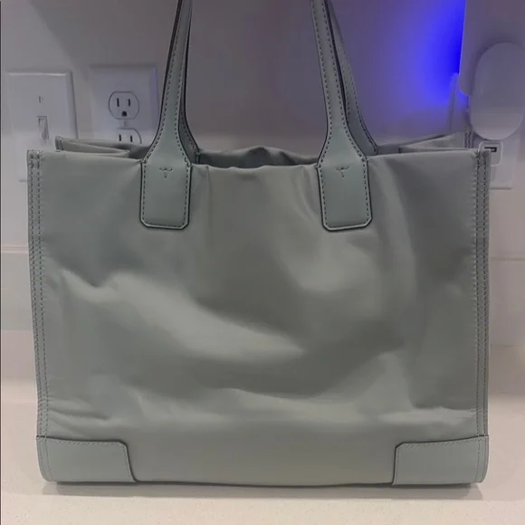 Tory Burch Seafoam Green Tote Bag with Iconic Logo - Picture 2 of 4